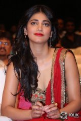 Shruti Hassan at Pooja Movie Audio Launch